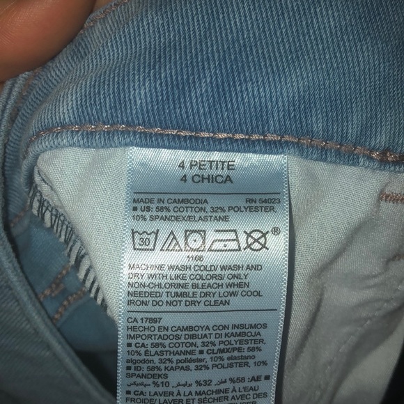 Old navy skinny light wash jeans - Picture 5 of 5